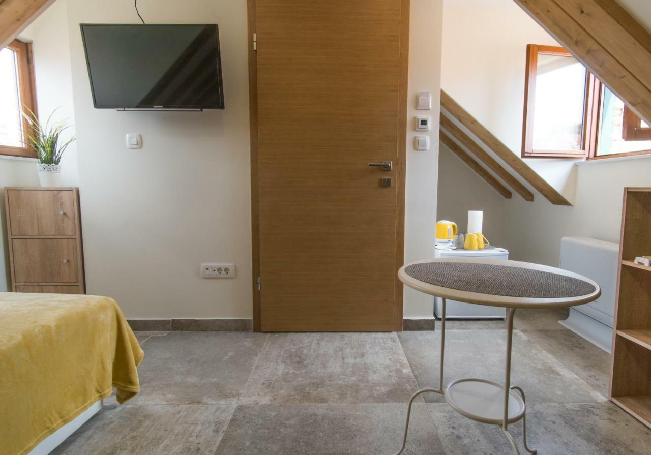 Jr Luxury Guesthouse2 Split Exterior photo